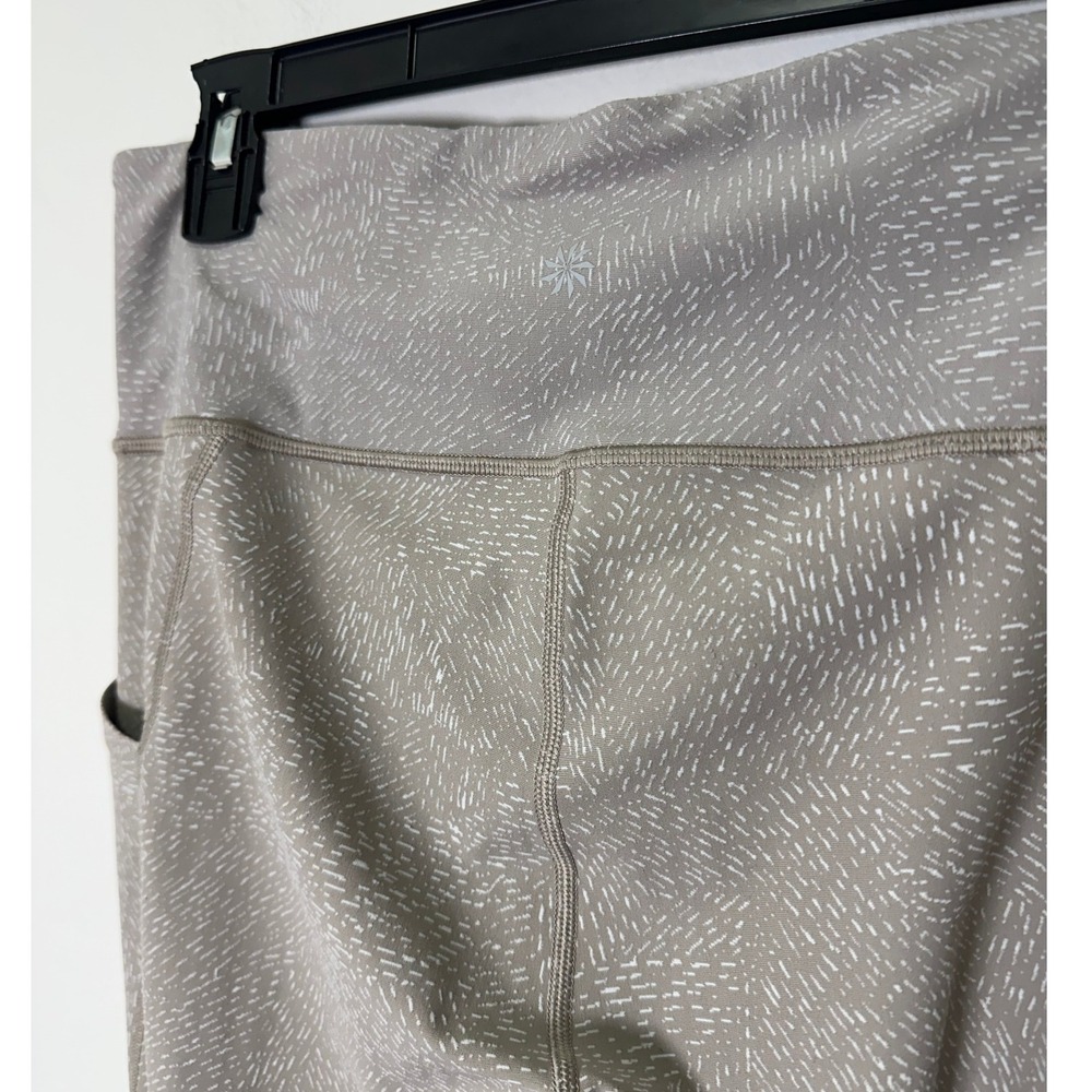 Athleta Salutation Stash Pocket Tight Women's Size M Taupe Patterned Leggings - Picture 6 of 8